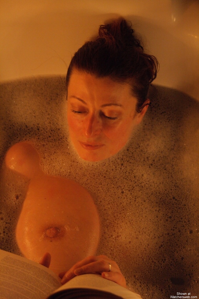 Sexy Anna In The Bath #0